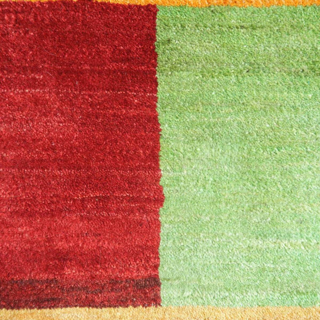 【セミオーダー受付中】  サイズ変更OK　カラー変更OK イラン　シラーズ産　ギャッベ 　（hl-31137）