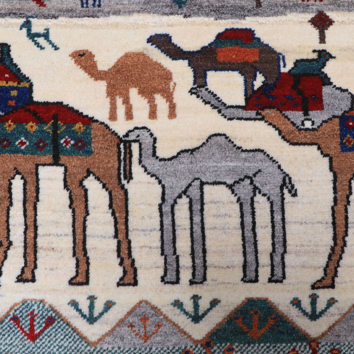 ギャッベ,カシュクリ,円形ラグ,ラクダ柄,96×96cm,手織り,ウール絨毯