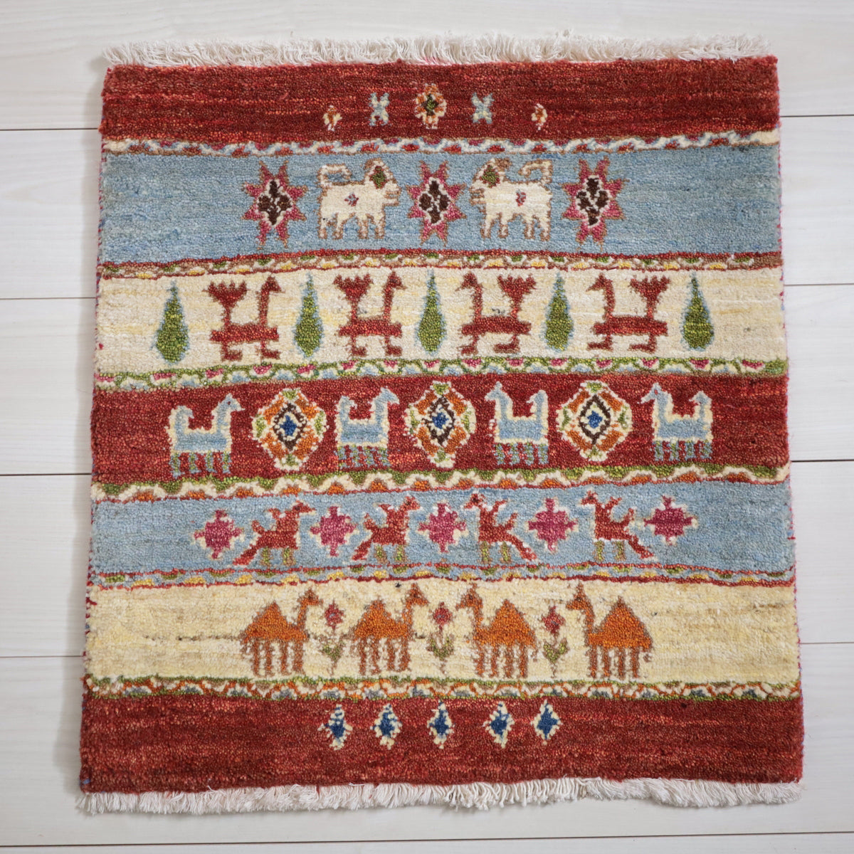 へイベ イラン 草木染め ペルシャ絨毯 へイベ イラン 草木染め ペルシャ絨毯 へイベ イラン 草木染め