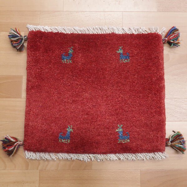 Rug with animal motifs in red and blue (HP-36919)