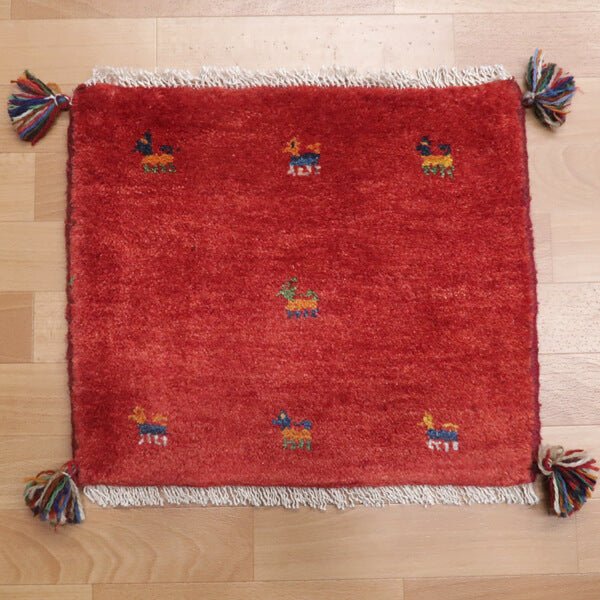 Rug in red tones — shown on the floor (HP-36924)