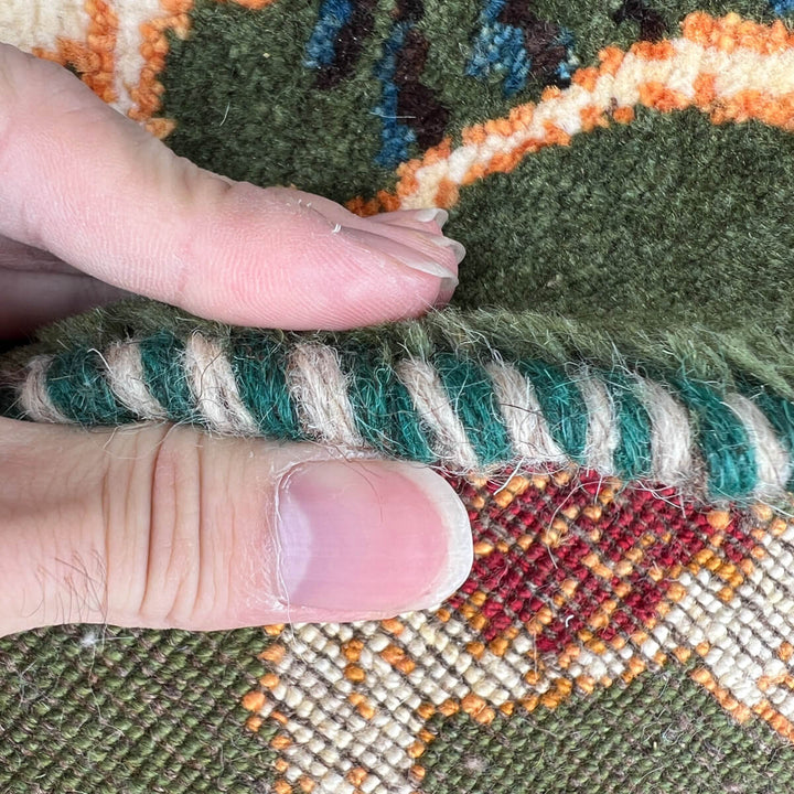 ギャッベ（ギャベ）カシュクリ　42×40cm（HP-70076）