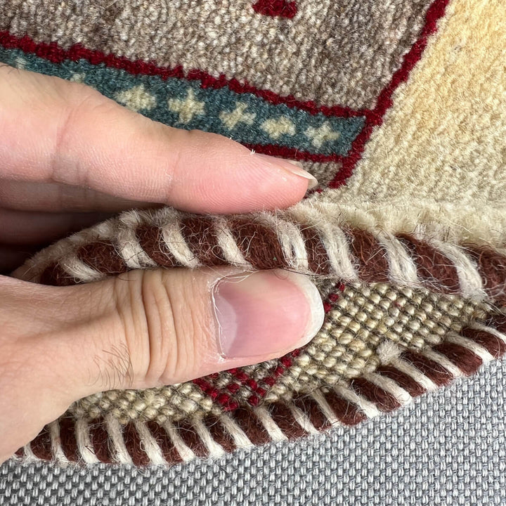 ギャッベ（ギャベ）カシュクリ　41×40cm（HP-70078）