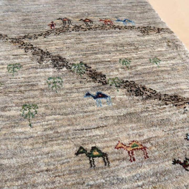 【セミオーダー受付中】  サイズ変更OK　カラー変更OK イラン　シラーズ産　ギャッベ 　（hr-10919）