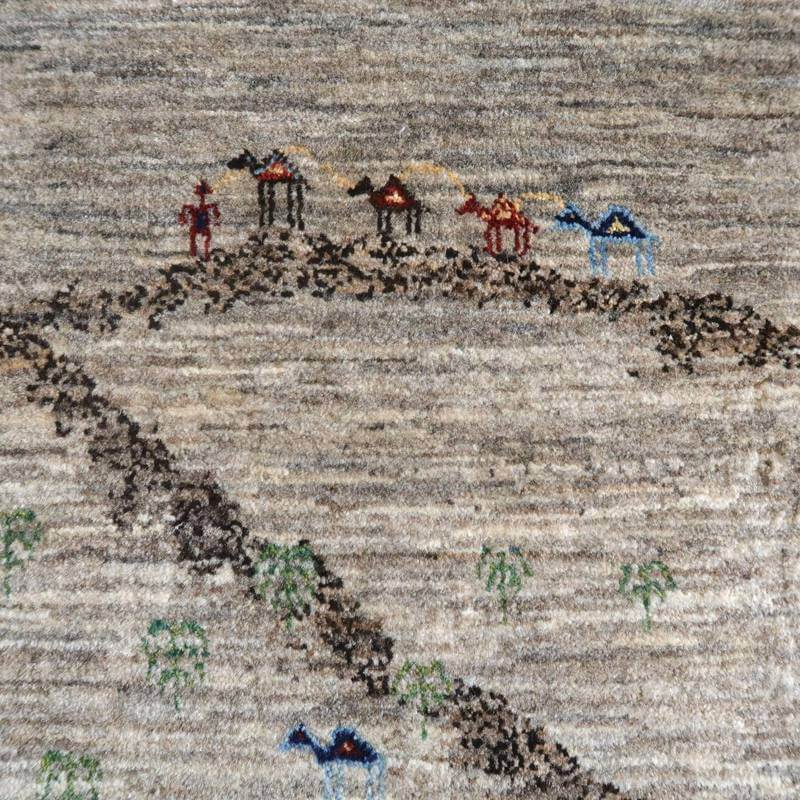 【セミオーダー受付中】  サイズ変更OK　カラー変更OK イラン　シラーズ産　ギャッベ 　（hr-10919）