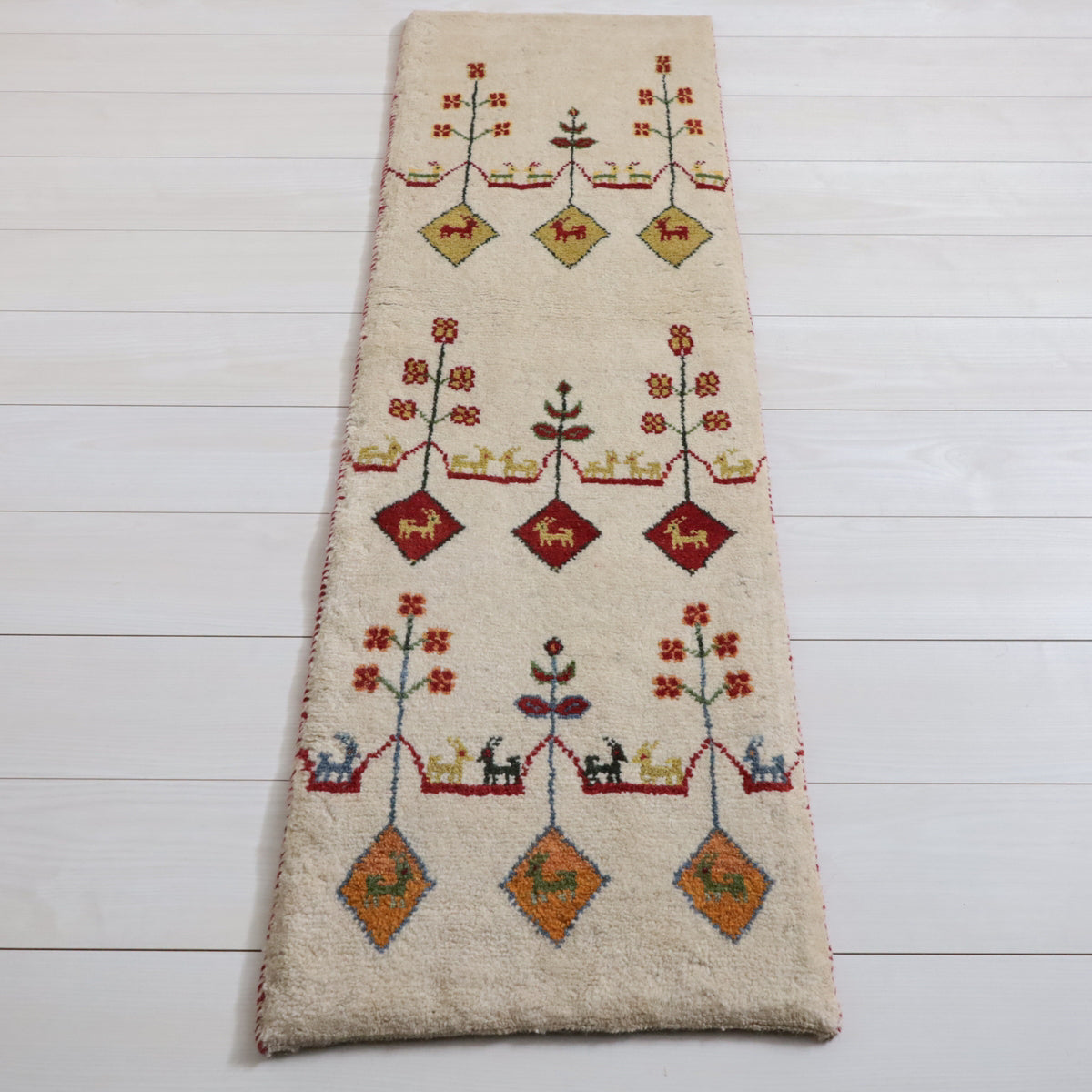 【クリアランスセール】ギャッベ 98×63cm No. 4674-20 ☆ペルシャ手織りギャッベ 玄関マットMサイズ 13 | 三越伊勢丹