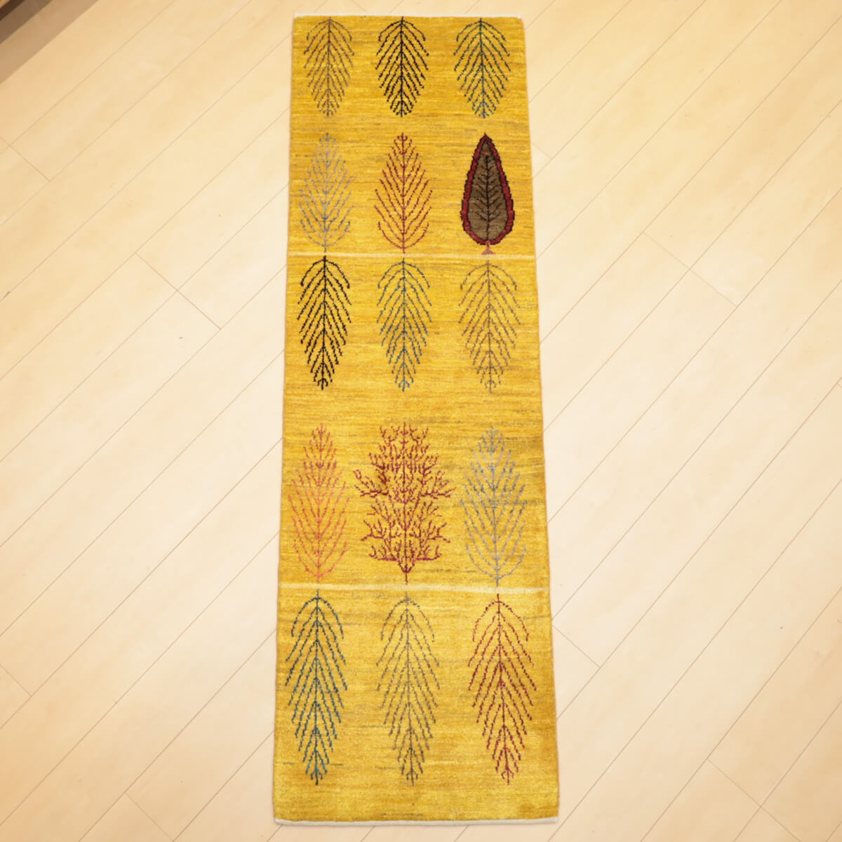 ギャッベ (アマレ) 205×62cm（HR-13116） – ギャッベ＆ペルシャ絨毯