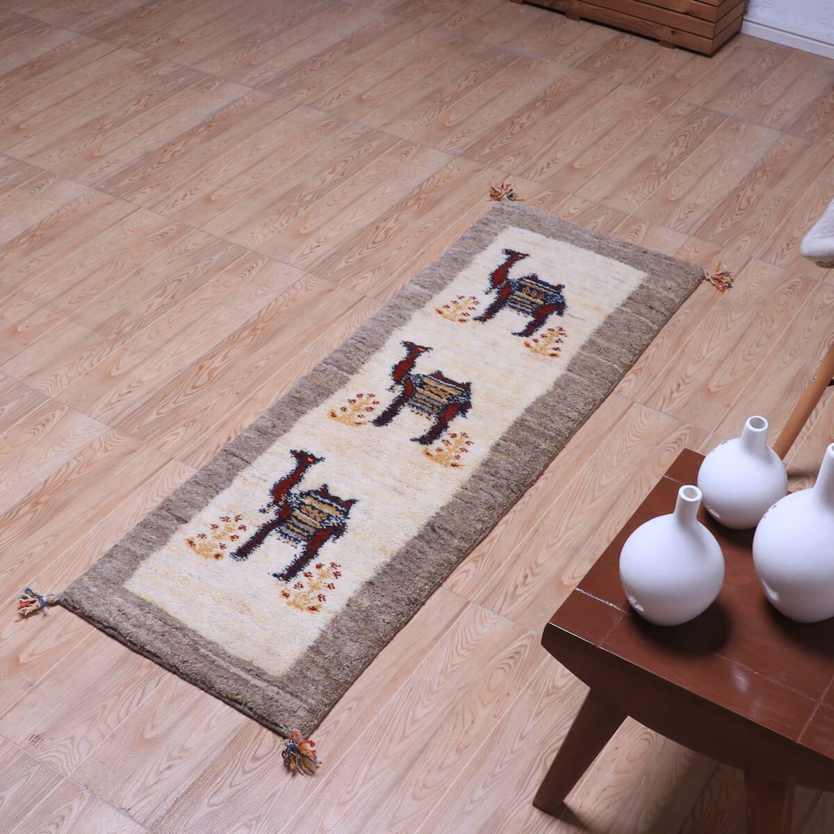 ギャッベ　ホシナマイ（カシュクリ） 149x48cm 最高級イラン産 ギャッベ (カシュクリ) 149×51cm（HR-70246） – オリエンタルムーン