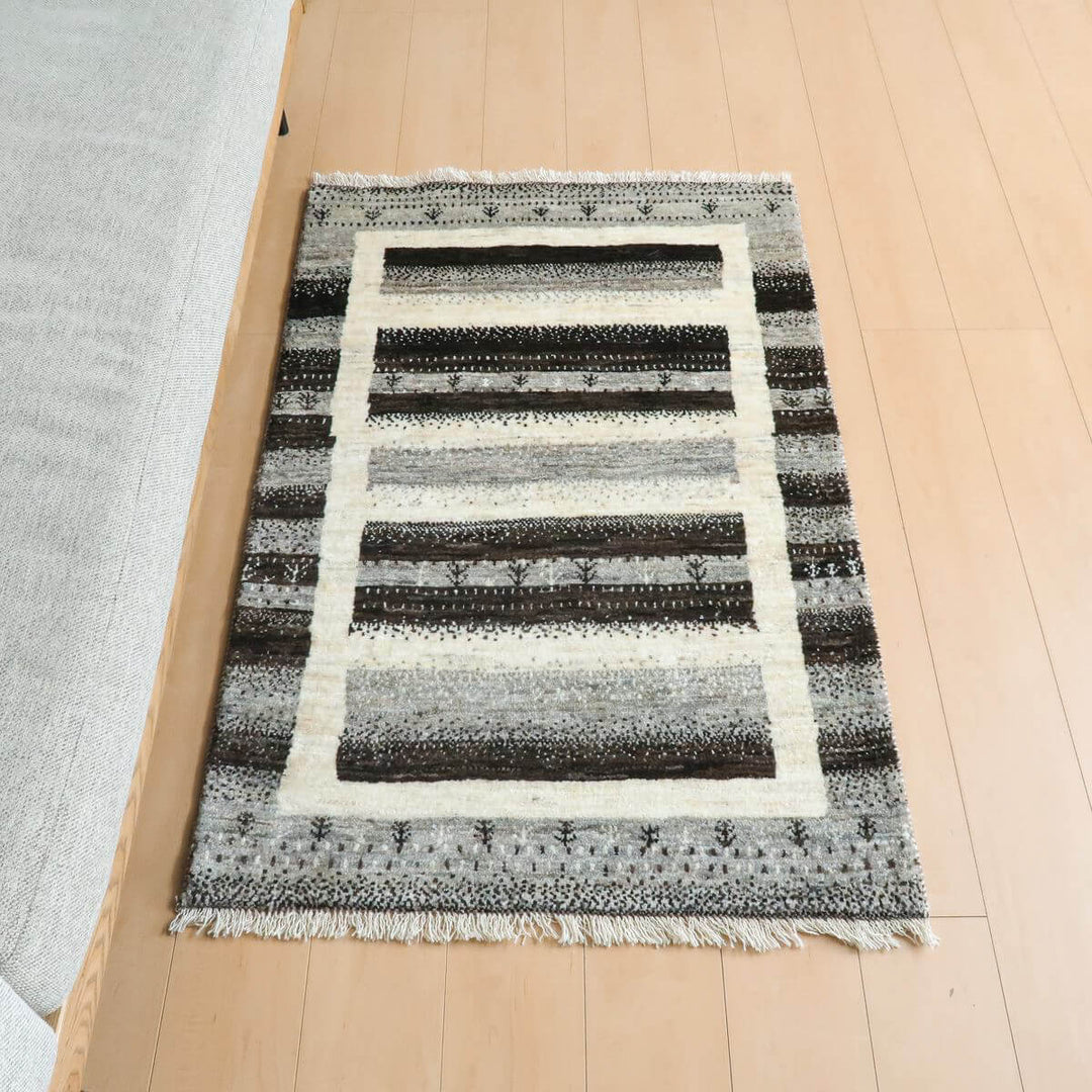 【オーダーメイド受付中】イラン　シラーズ産　ギャッベ 　（hs-11145）