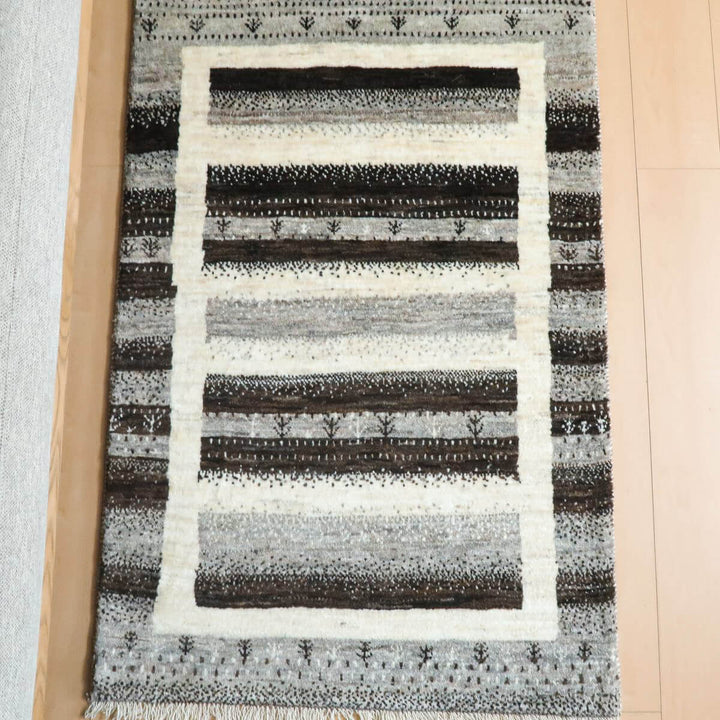 【オーダーメイド受付中】イラン　シラーズ産　ギャッベ 　（hs-11145）