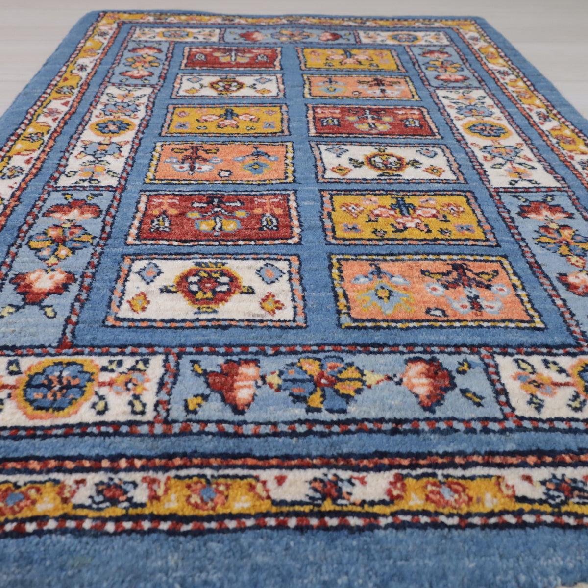 手織りギャッベ,ラグ,玄関マット,88×61cm｜高級ルリバフ,プレミアム