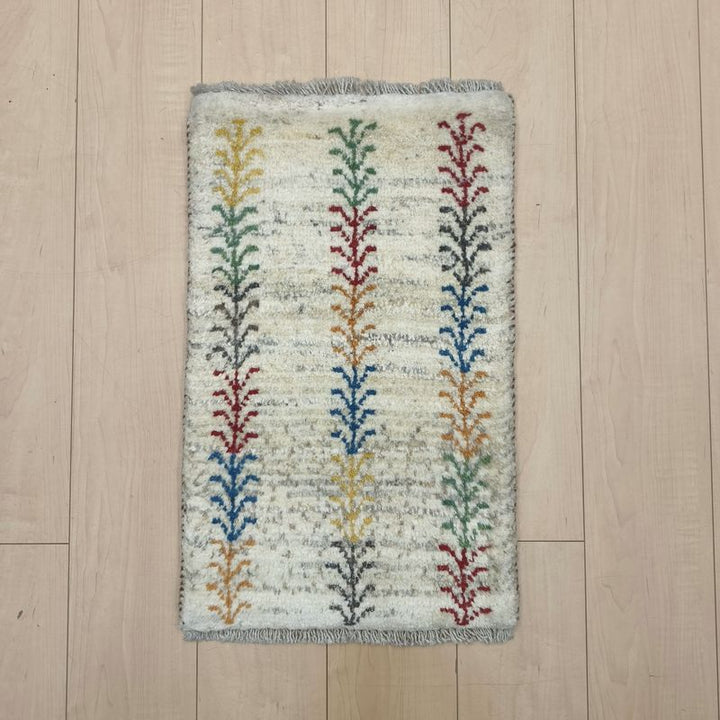 ギャッベ（ギャベ）ラティーフ　63×39cm（HSS-12971）