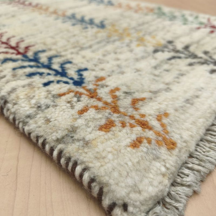 ギャッベ（ギャベ）ラティーフ　63×39cm（HSS-12971）