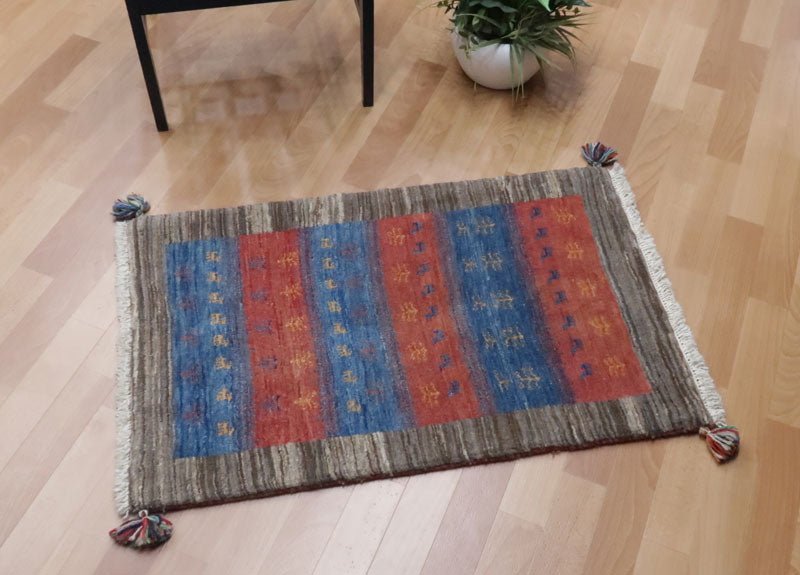 【オーダーメイド受付中】イラン　シラーズ産　ギャッベ 　（hss-2858）