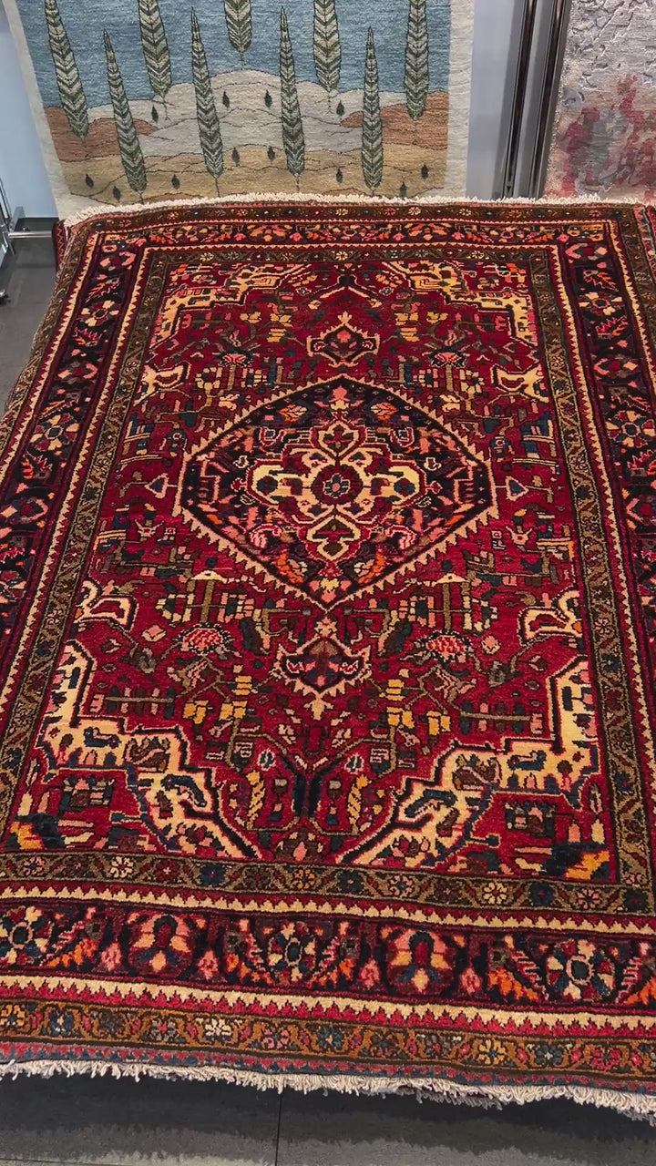 ペルシャ絨毯（イラン産）ホセインアバッド　190×138cm（FL-70145）