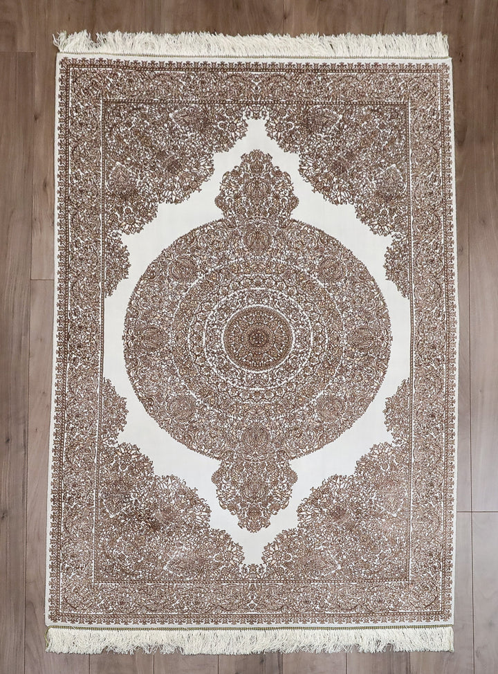 LUMINA モダールアートコレクション｜細密花唐草メダリオン柄 アイボリー×モカブラウン｜150×98cm（S-13307）