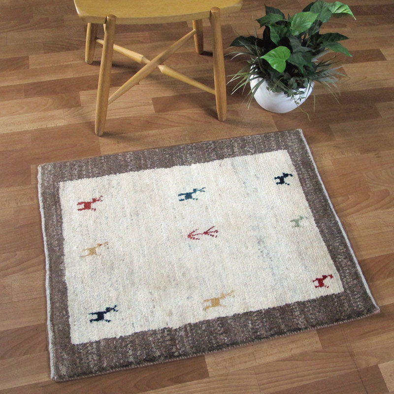 ギャッベ,ラグ,アマレ,84×65cm,ゾランヴァリ,手織り,ウール絨毯