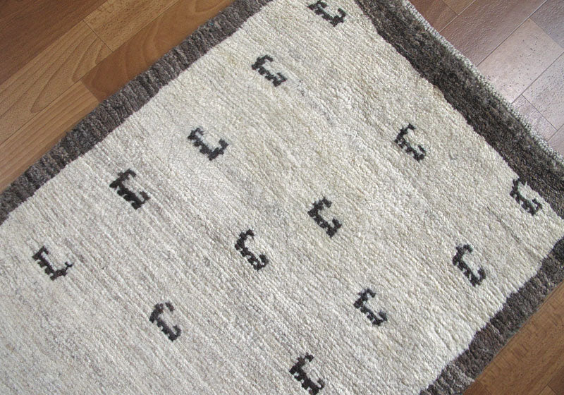 ゾランヴァリ,ギャッベ,82×57cm｜手織りウールミニラグ・アイボリー